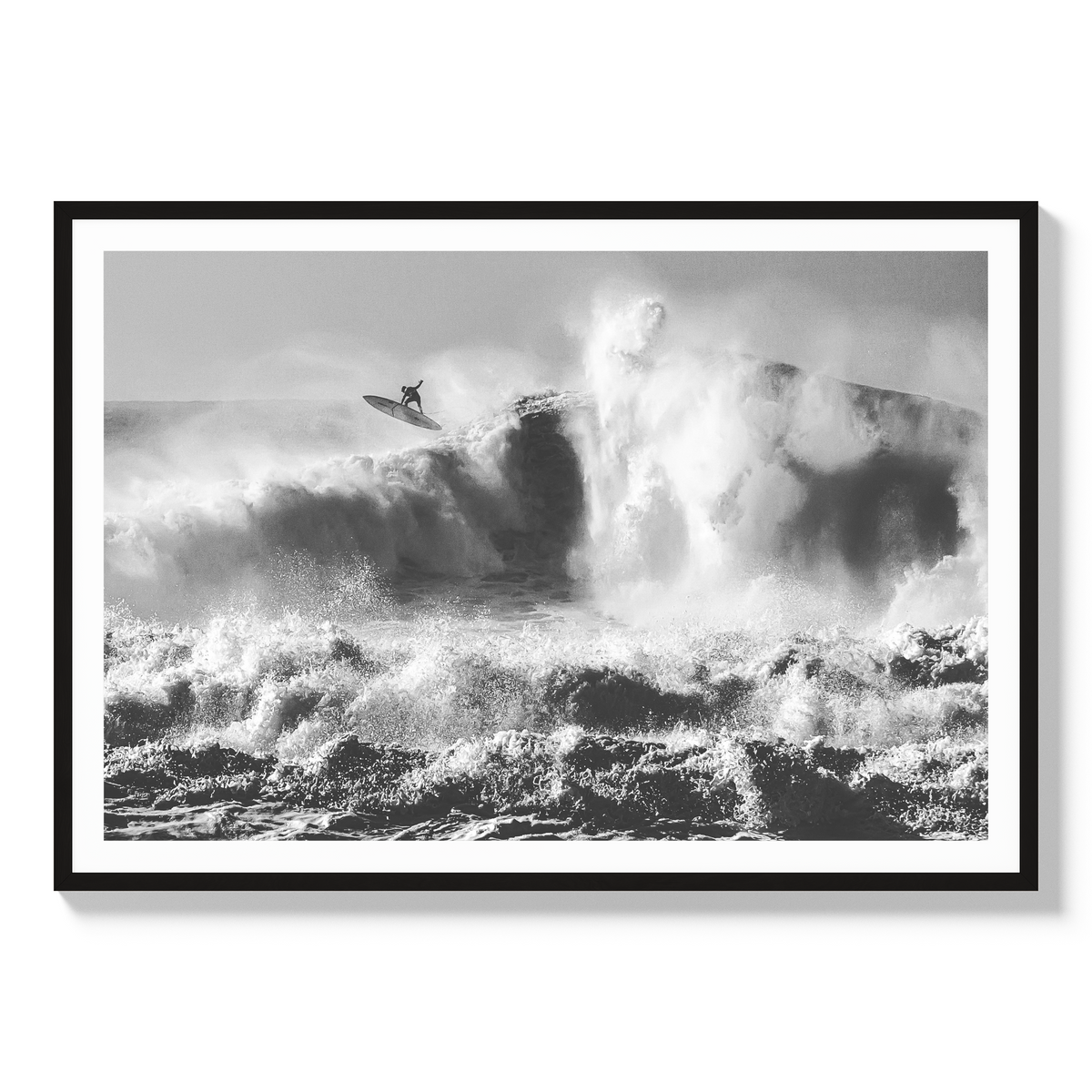 Giants of Nazaré - Statement / Black / Matted