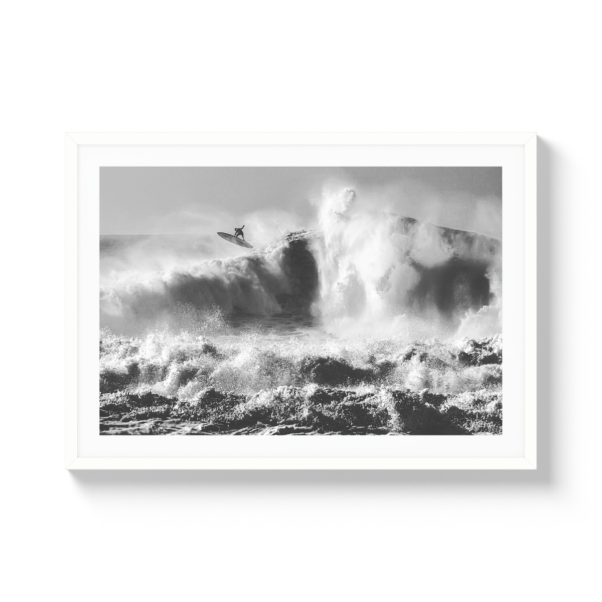 Giants of Nazaré - X-Large / White / Matted